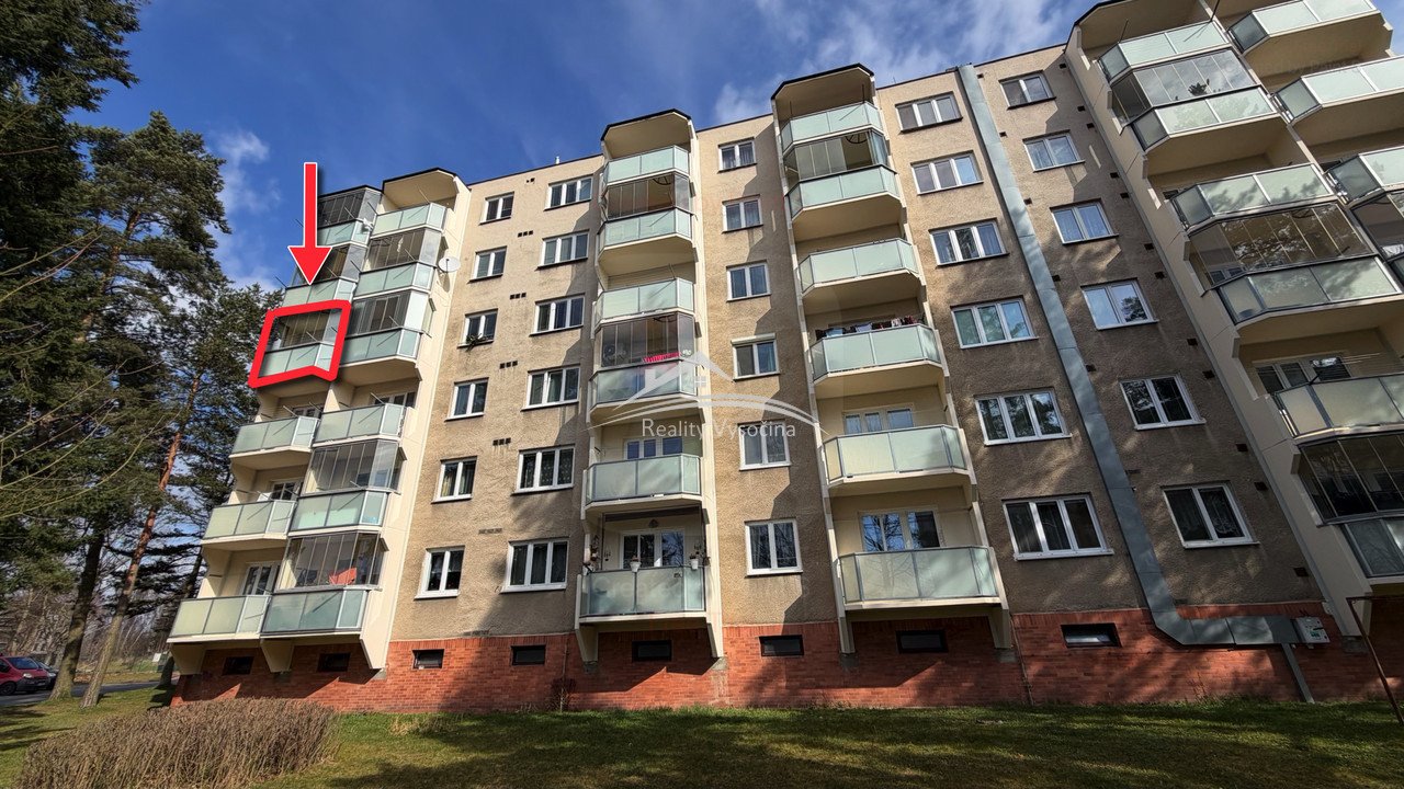 tn_zoom_filename_74041