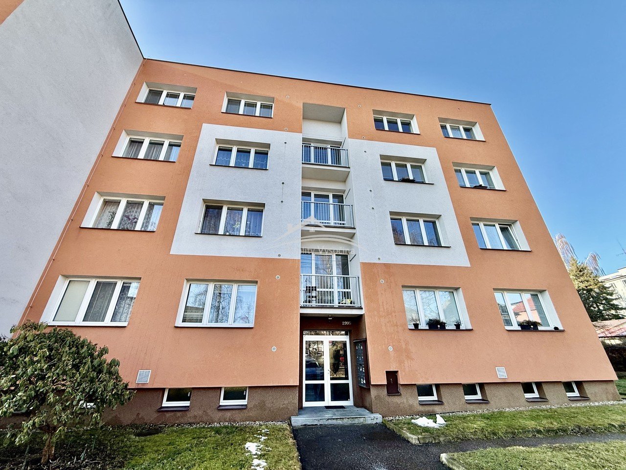 tn_zoom_filename_73673