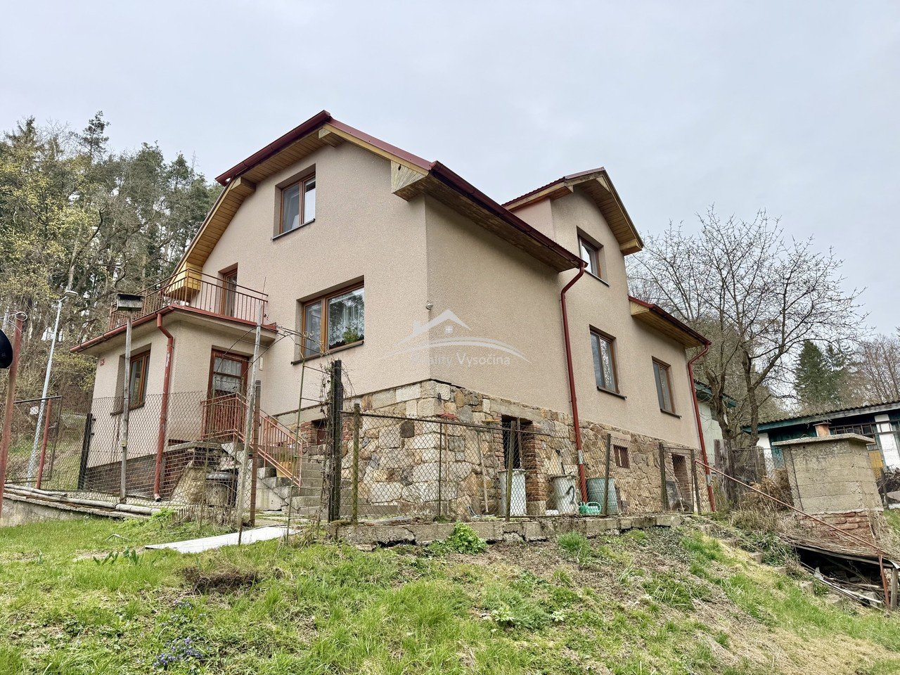 tn_zoom_filename_74283